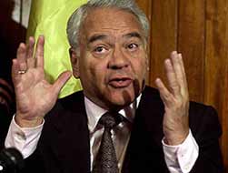 One of the world's richest capitalists, Gonzalo S?nchez de Lozada wanted to hold a fire sale of the assets belonging to the poorest country in South America.