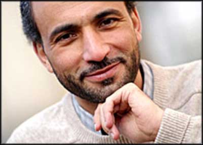 Grandson of the founder of the Muslim Brotherhood, resolutely opposed to the racist policies of Israel, Tariq Ramadan is a religious man with powerful worldly enemies
